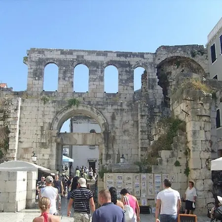 House - Dama דירה