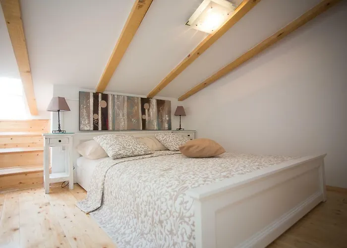 公寓 House - Dama *