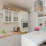House - Dama شقة سبليت