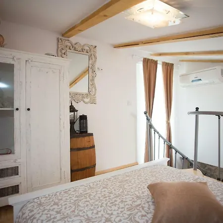 House - Dama Apartman *